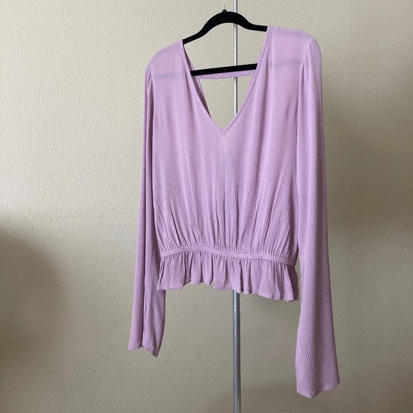 Express (New without Tags) Blouse / Top / Size M / Lilac - Picture 2 of 4